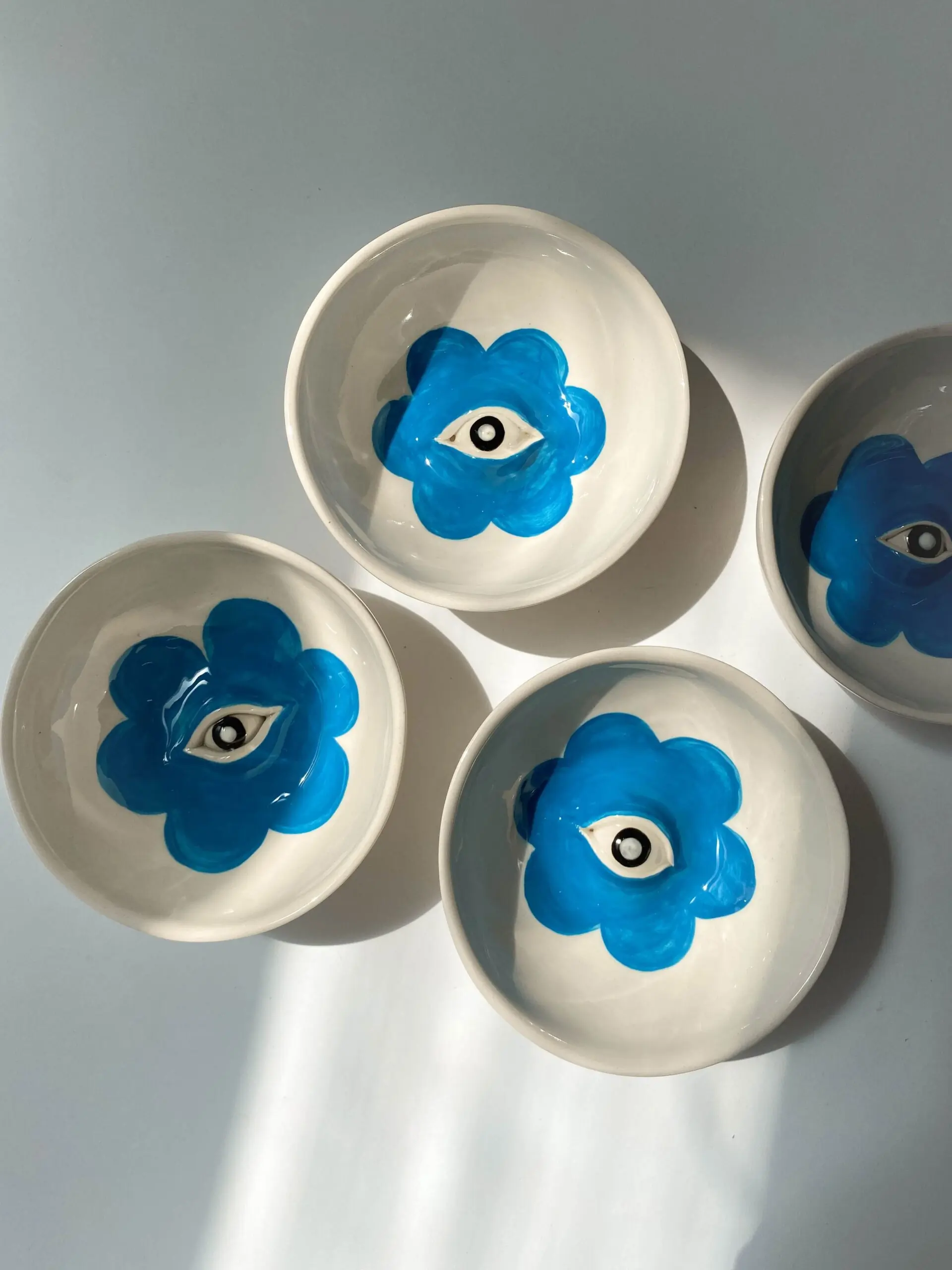 Moroz ceramics Мисочка «Eyes» с цветочком, арт. M2E246MZ