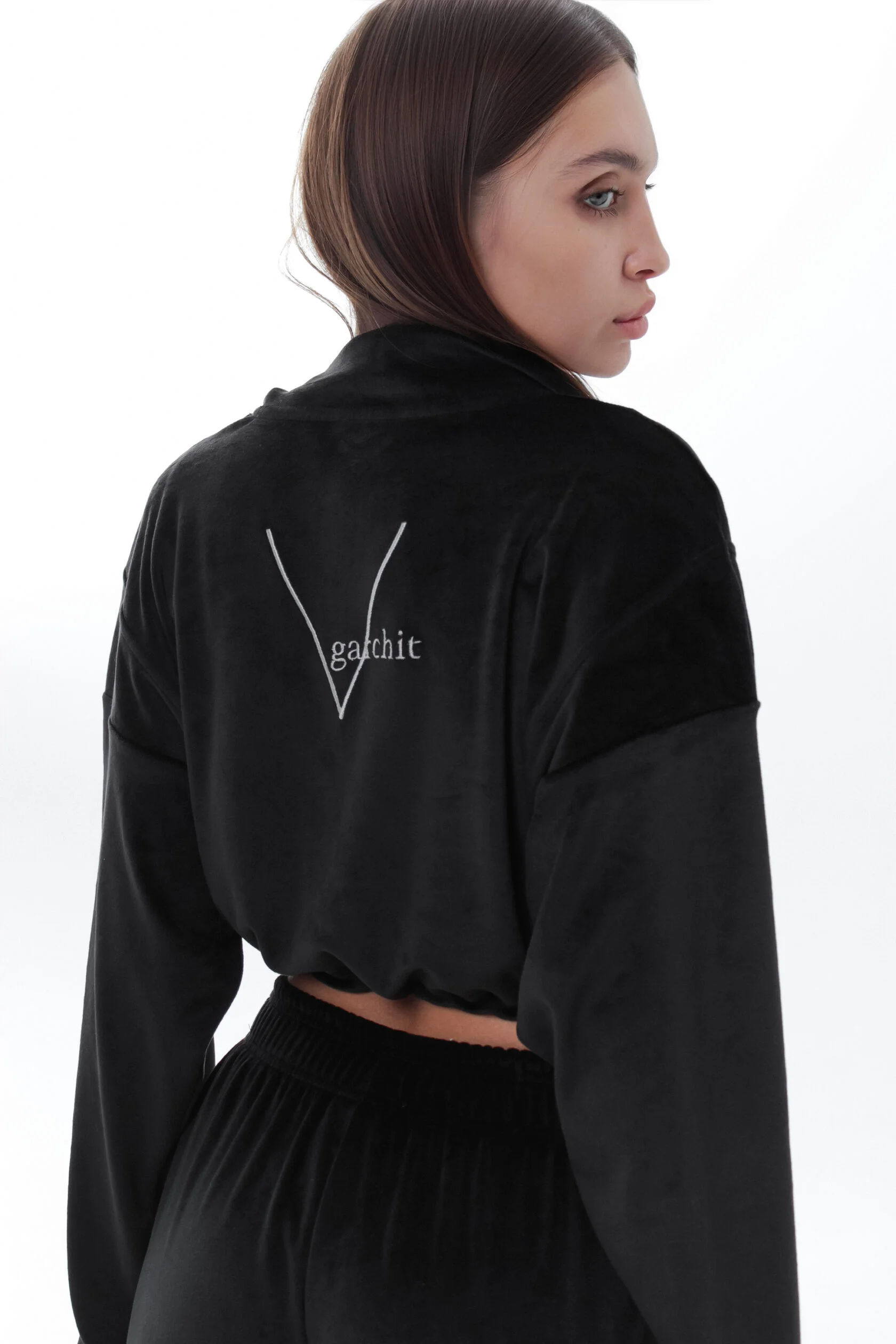 GARCHIT Бомбер Velour укороченный, арт. GARVelBombBlack